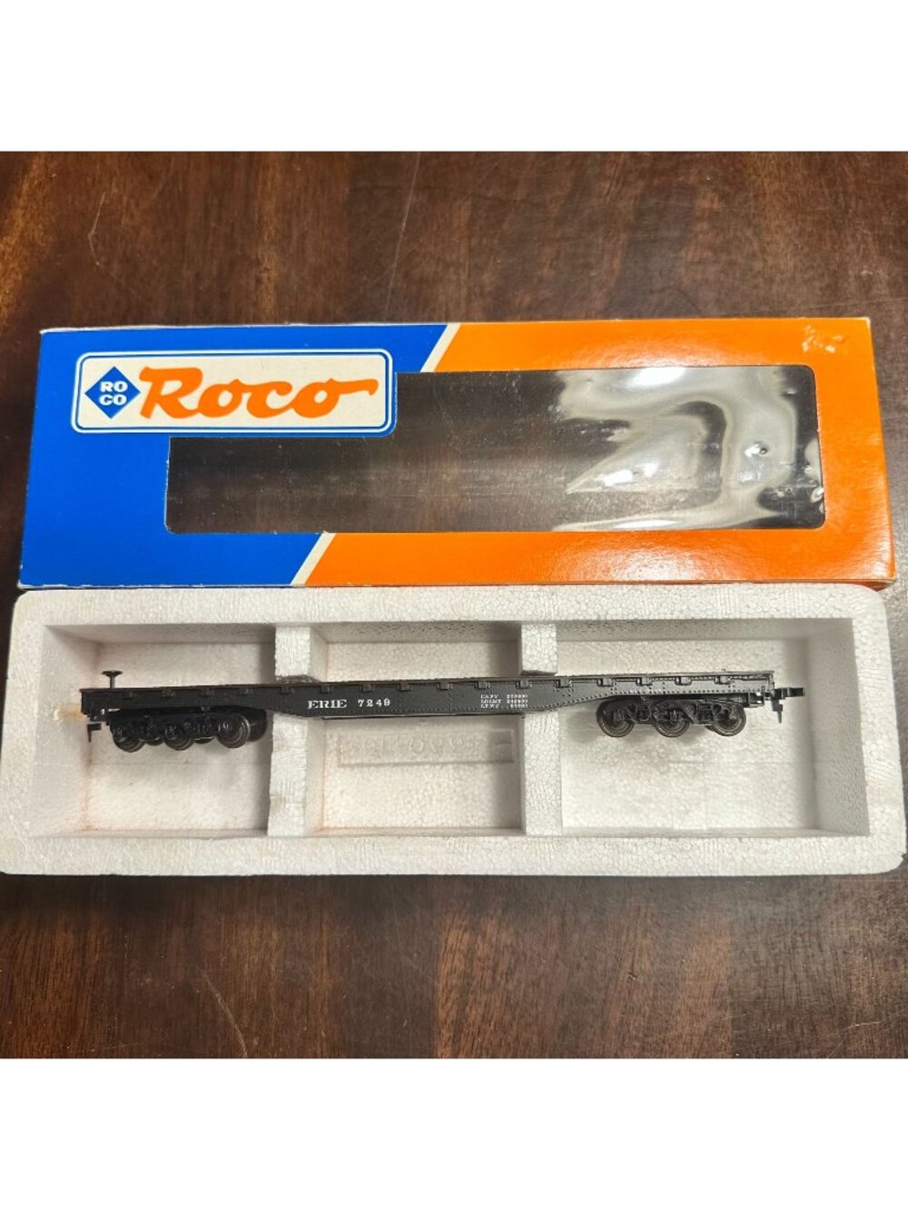 Roco HO Scale Erie 7249 Flat Car Model Train 49016 In Original Box
